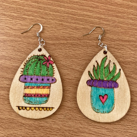 Wood Burned Earrings - Picture 6 of 6